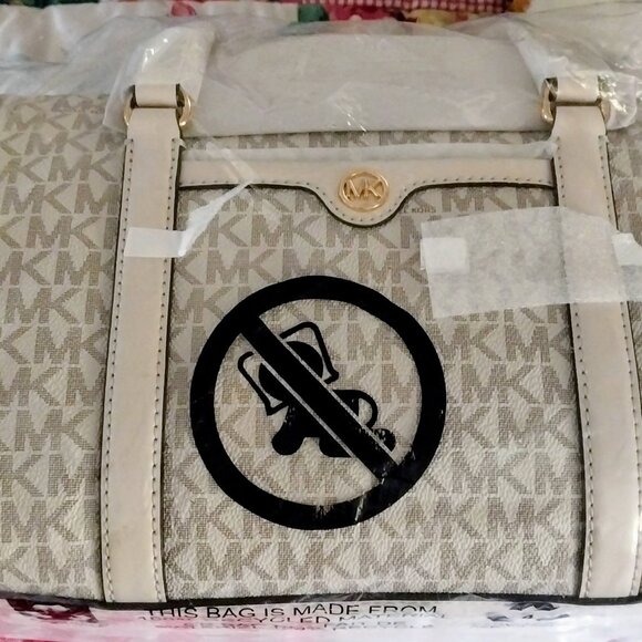 NWT Michael Kors Medium Travel Duffle Satchel Crossbody Bag - Picture 1 of 7